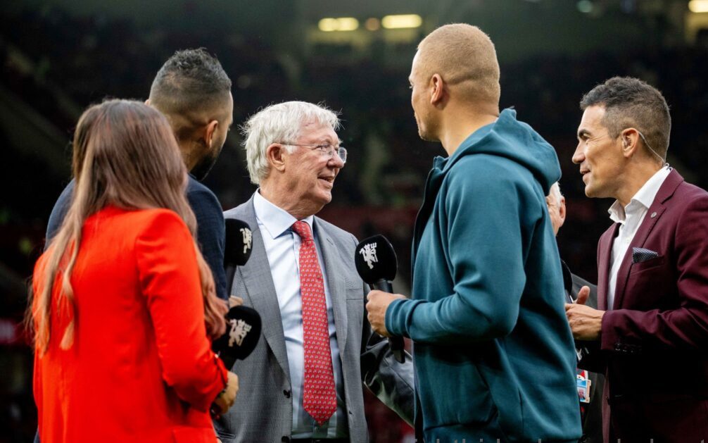 Sir Alex:’TEN HAG Đang Đau Đầu Tìm 1 Trung Phong’